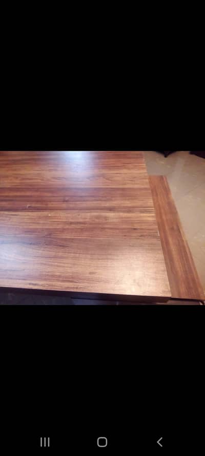 Executive table in excellent condition