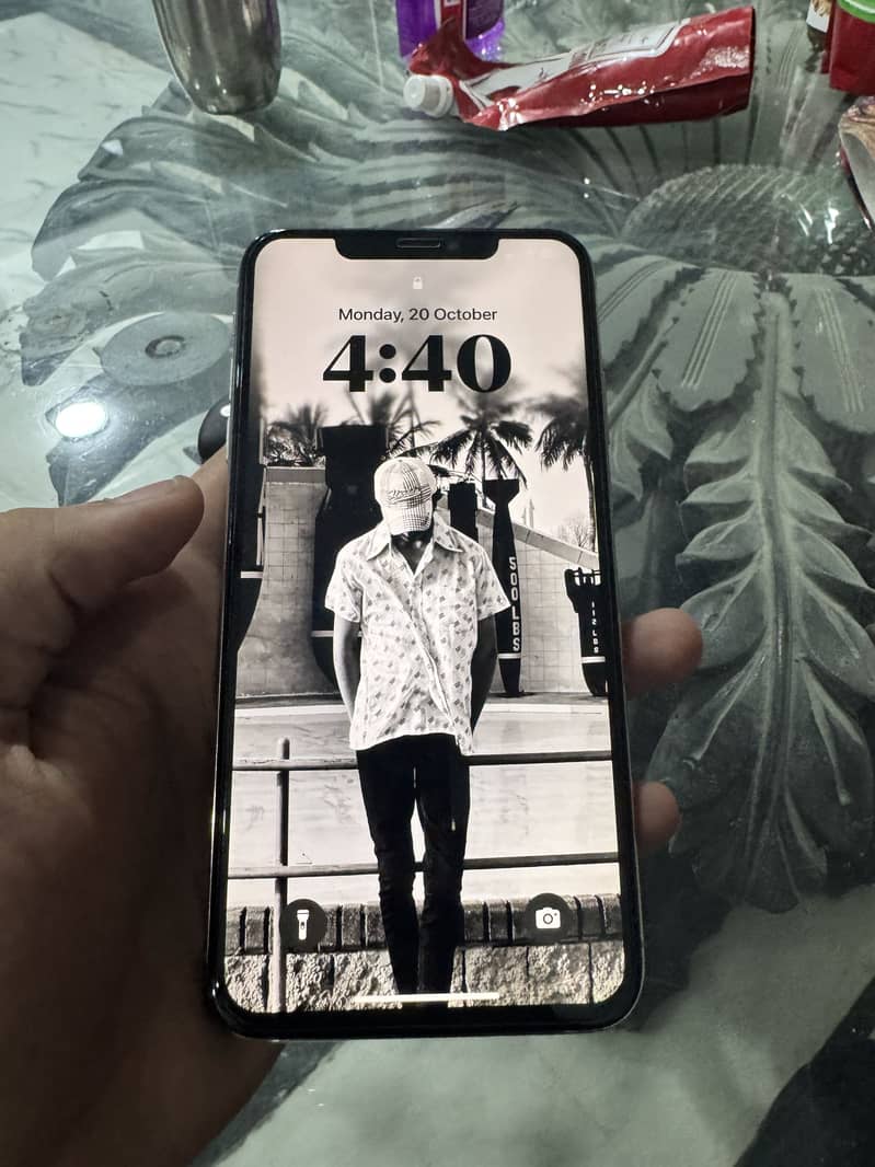 IPHONE XS MAX  64 gb 14