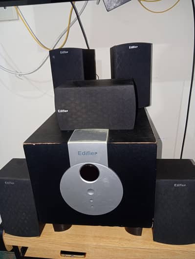 Home Theater Edifire R501