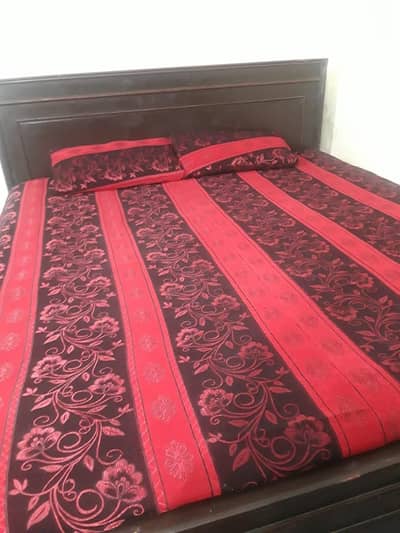 king size bed with foam