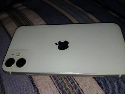 All good iphone 11 white lush condition