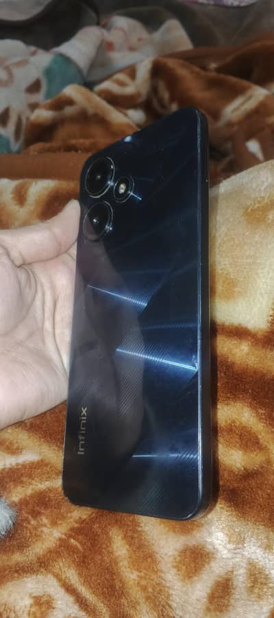 Infinix hot30i  RS 16000 village 301 GB 03006278472