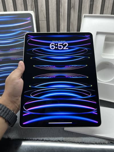 iPad Pro M2 12.9-inch | 256GB | 2 Cycle | Silver | Apple iPad Pro M2