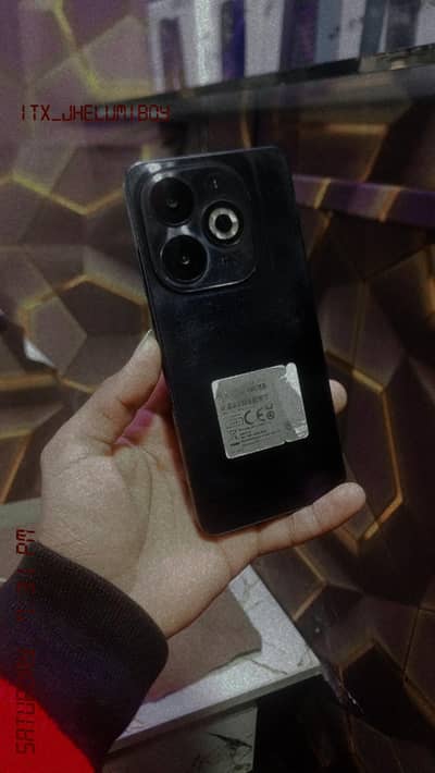 infinix smart8pro 4+4 128 GB  10/8condetion with box