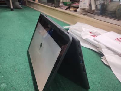 Lenovo Chromebook 4/32 touch screen