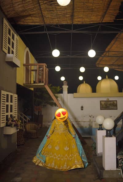 mehndi bridal legenga for sale only serious buyers contact