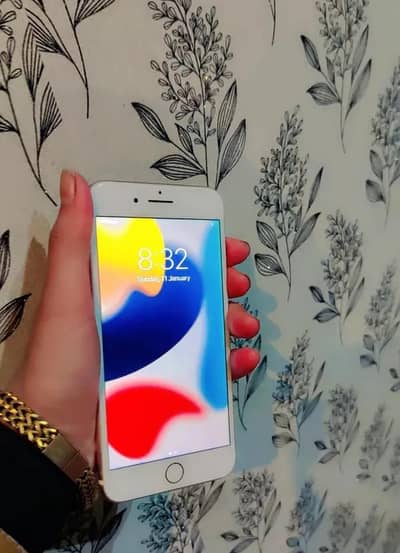 iphone 7 plus 128 GB my WhatsApp number 0320-24-100-47