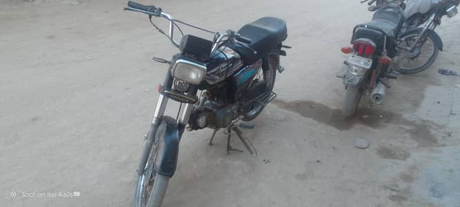 Captain bike WhatsApp 03171836809