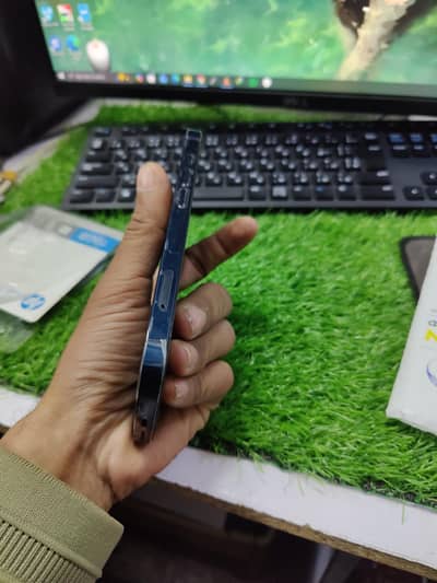 iPhone 13 128gb JV 10/10 like brand new  92 battery health