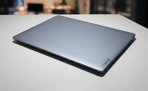 Lenovo IdeaPad | AMD Ryzen 7 5700U .