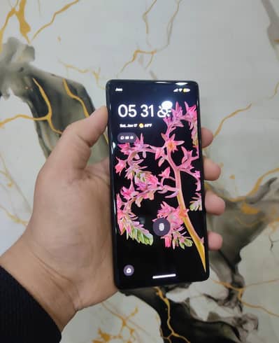 10/10 scratch less ,original ,slightly used' sim working,no issue