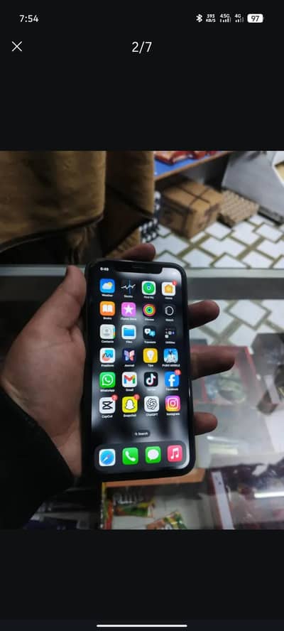 iPhone 11 gv 64 83% battery health with box