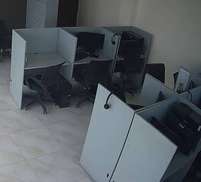 Call Center Tables/Cubicals/Workstations