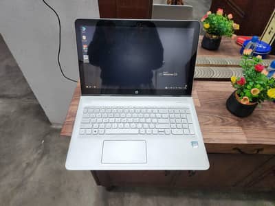 HP 15-as133cl Core i7.7GEN. 16/256(Touch Screen)