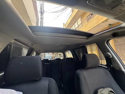 The only 1 toyta wish with sun roof