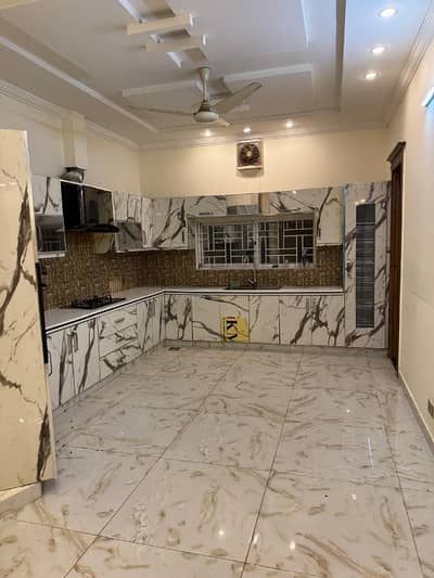 10 Marla House for Rent bahria town