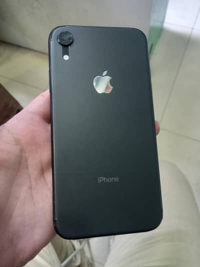I PHONE XR 64GB FOR SALE