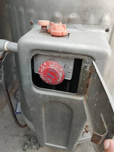 Gas Water Geyser 35 Liter