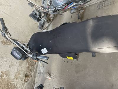 supar start 2021 model raheem yar khna number but hy karachi me bike