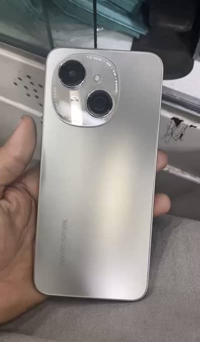 Tecno Spark Go 1