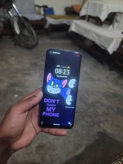 wahdat road station [0/329_47_35_88_1]