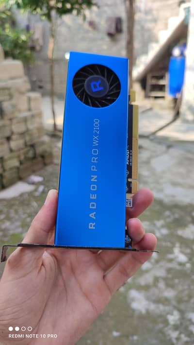 AMD RADEON PRO WX2100