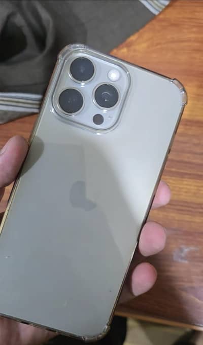 iphone 16 pro max 100 health