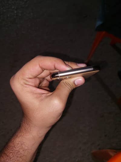 iPhone 11 pro factory unlock non pta