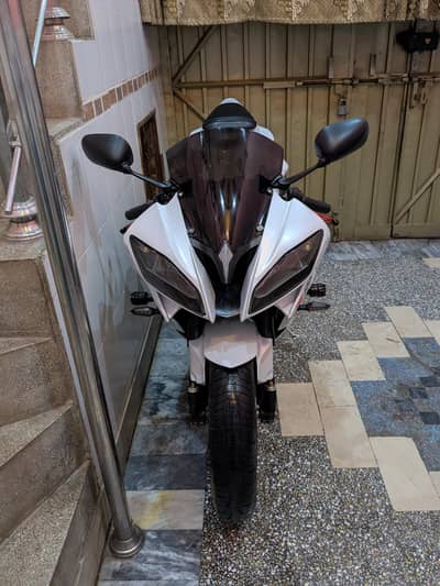 Yamaha R6 2010 model 1 All documents complete biometric available
