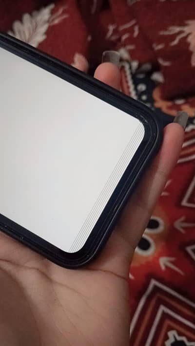 IPhone XR Jv Small lines in Screen