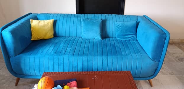 Sofa set 7 seater for sale like New.