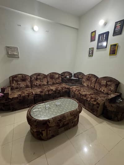 6 Seater with Center Table