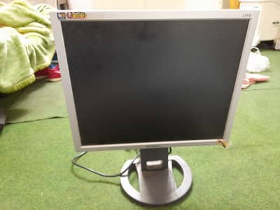Hhyundai lcd 21 inch convert TV led border install new