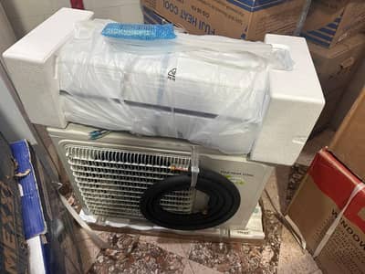 Heat & Cool A. C Split Unit 1 Ton
