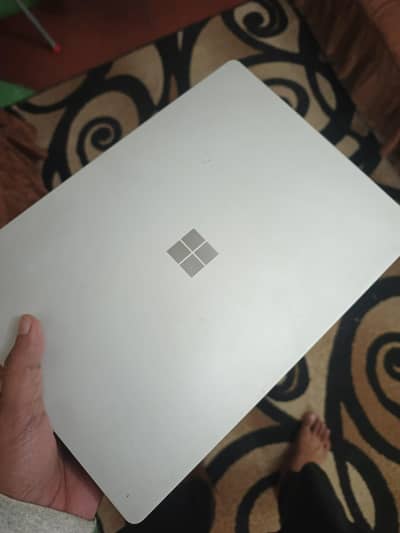 Microsoft Surface laptop 2