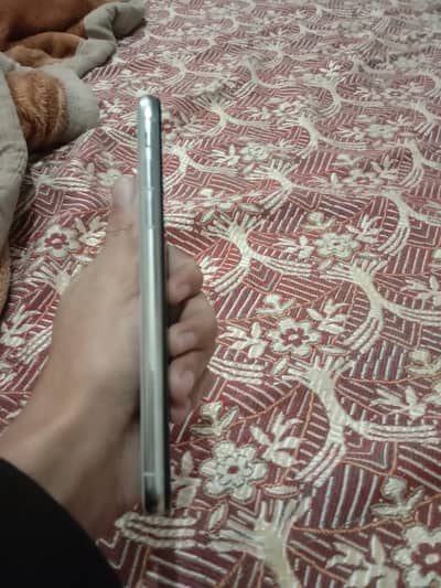 iPhone xs factory unlock 10/9