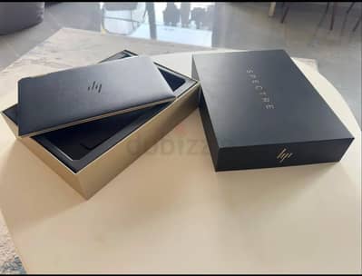 HP Spectre convertible in Mint condition with a box