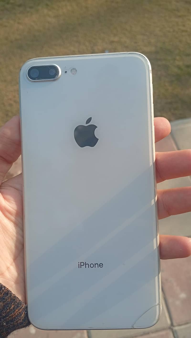 iPhone 8 plus 3
