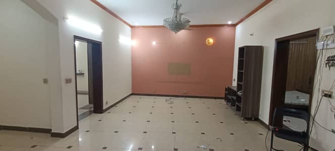 7 MARLA FULL HOUSE AVAILABLE FOR RENT IN PU PHASE 2