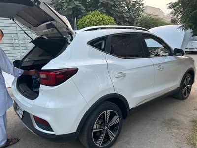 MG ZS EV Genuine Doctor owned