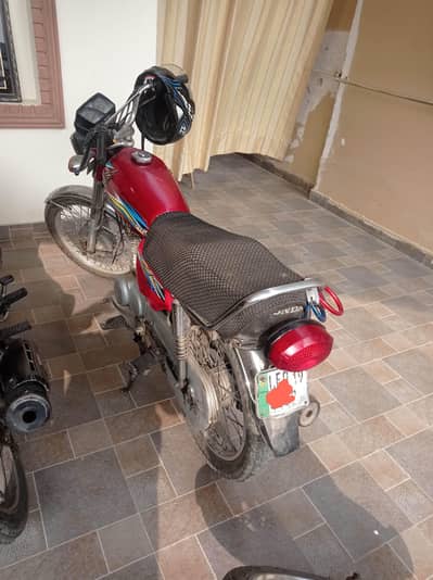 Honda CG125. All documents and file genuine and complete.