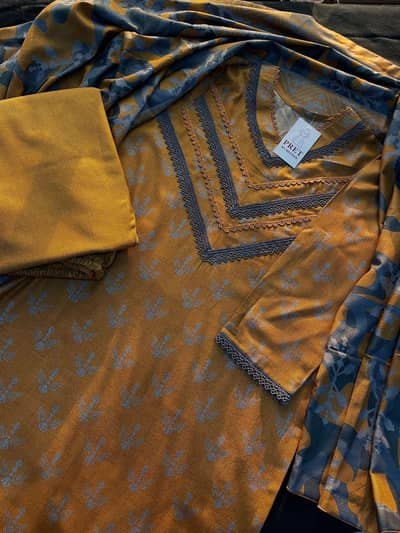 Zeenat - 3 piece collection by Meerabxpret