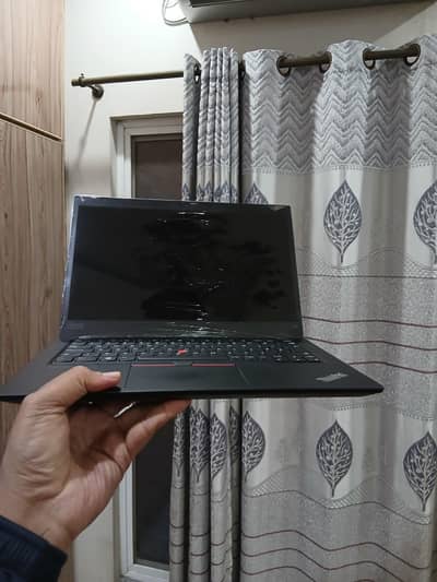 Lenovo Think Pad Ryzen 5pro 8/256