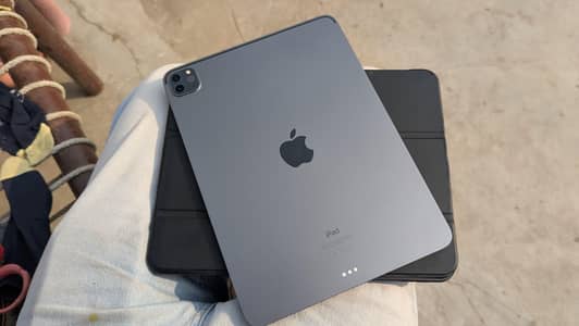 ipad pro M1 chip 120Fps PUBG 3rd Generation 256gb  No open No Repair