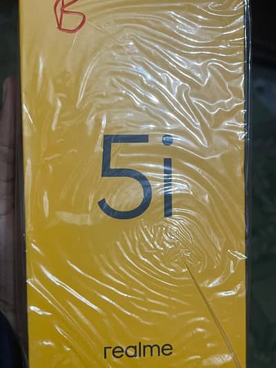 realme 5i with box