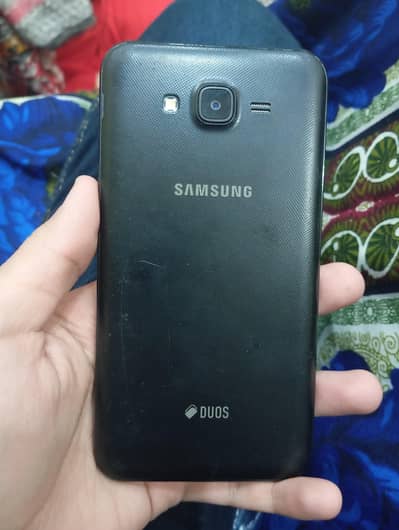 SAMSUNG J7 CORE 2/16