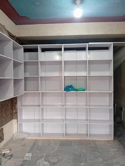 Racks for sale 4/8 feet 3 hain