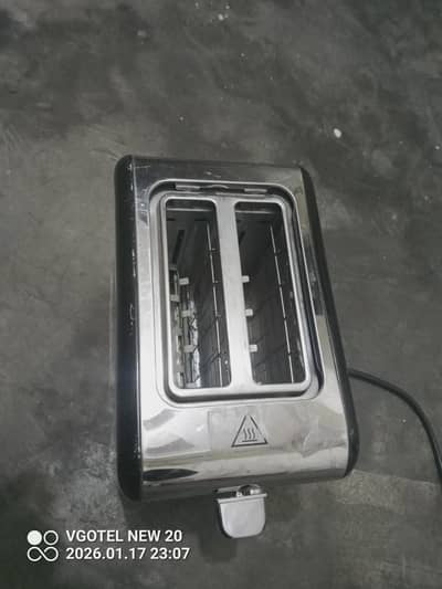 Toaster Machine Toshiba company best condition urgent sale