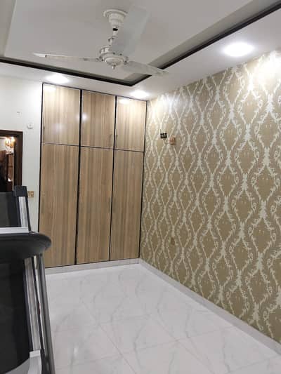 10 MARLA UPPER PORTION FOR RENT IN VALENCIA TOWN