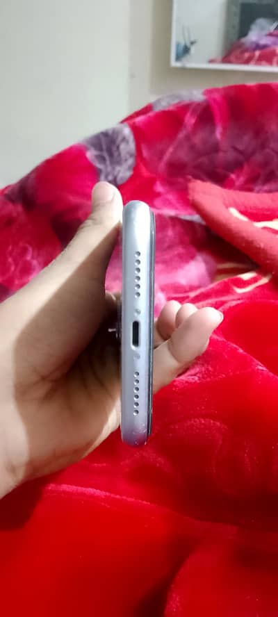 10by10 ha koi issue NAI ha 64 gb ha